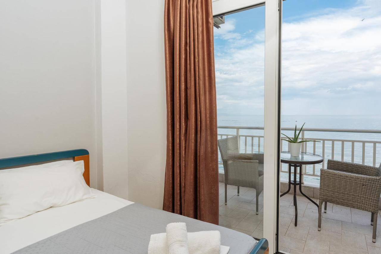 Paralía Hotel Galaxias מראה חיצוני תמונה